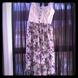 Great summer long flowy summer top